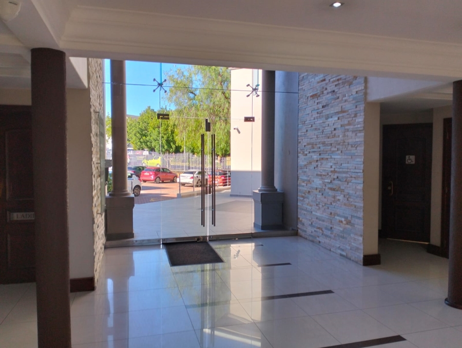 To Let commercial Property for Rent in Rosenpark Western Cape